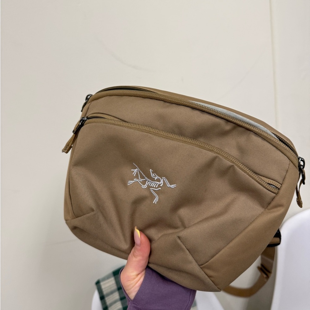 Arc'teryx Mantis 1 Waist Pack - Tan/Khaki/white